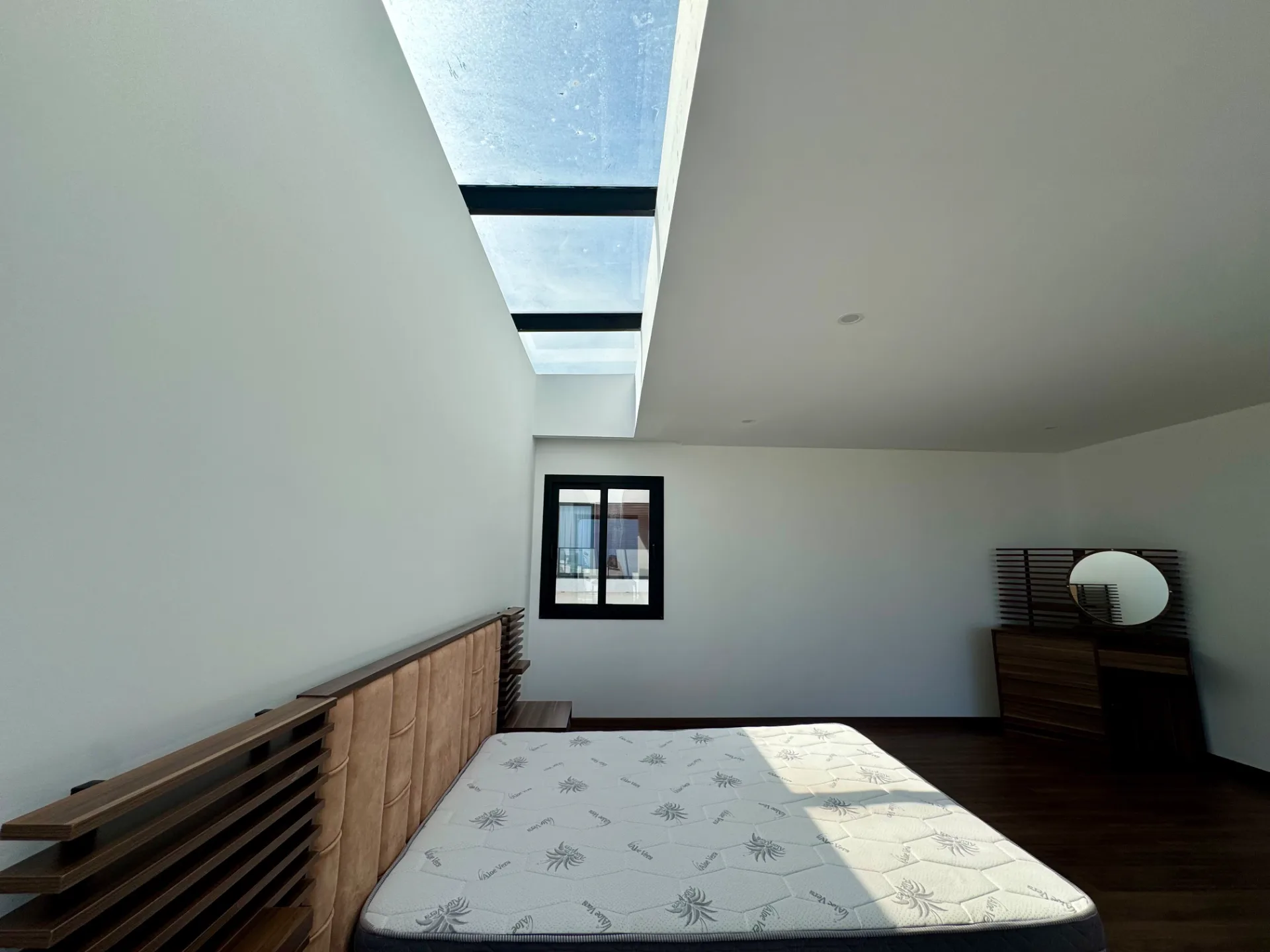 Çatalköy’de Sonsuzluk Havuzlu, Panoramik Manzaralı Sıfır 4+1 Kiralık Villa — 13