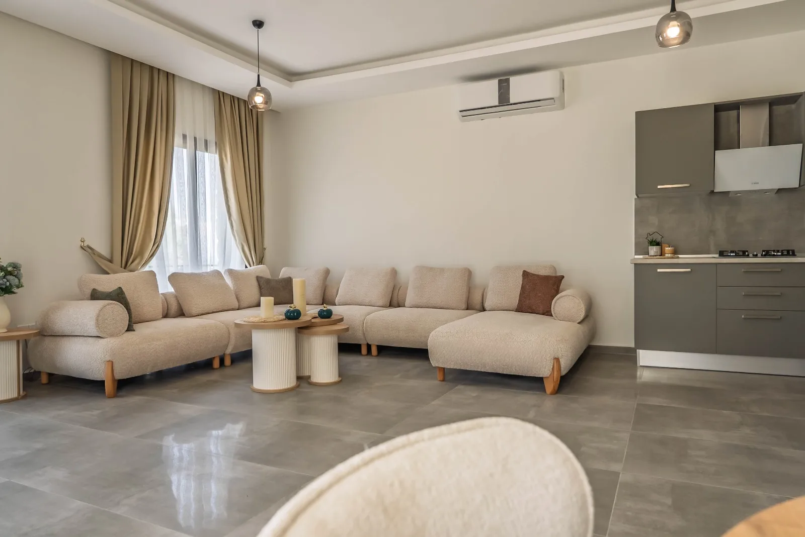 Çatalköy’de Zemin Kat 3+1 Bahçeli Daireler — 3 Adet, £245.000’den — 24