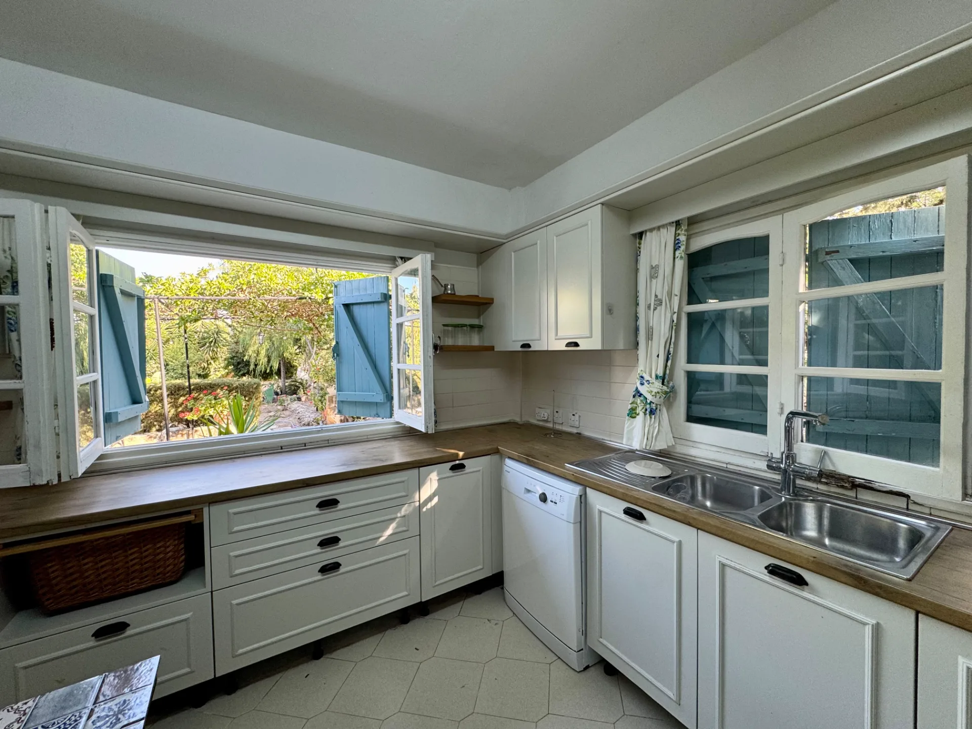 4-Schlafzimmer-Villa in Ozanköy — 40