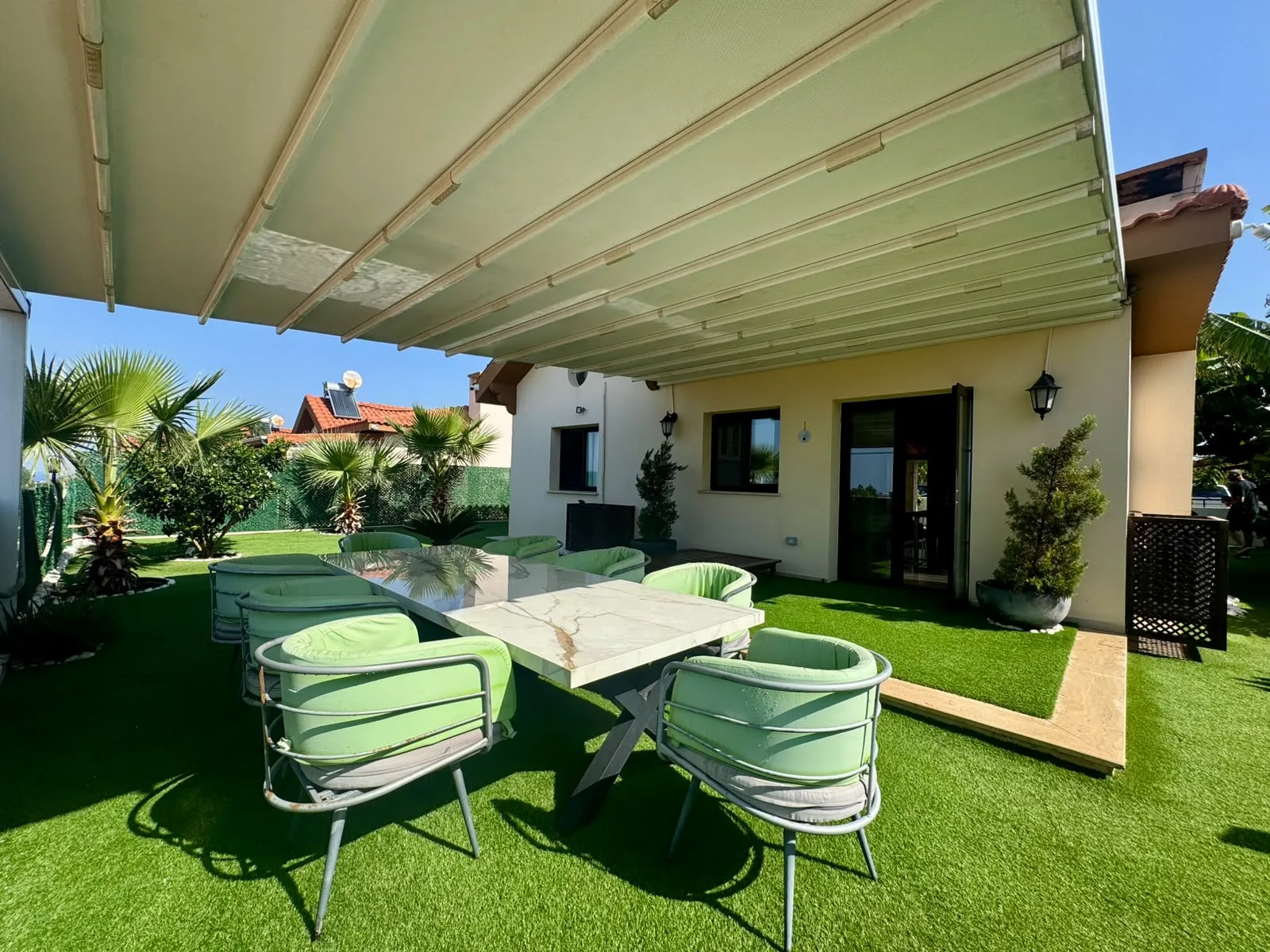 🏡 VOLL MÖBLIERTE VILLA MIT 2 SCHLAFZIMMERN UND GARTEN — £185.000