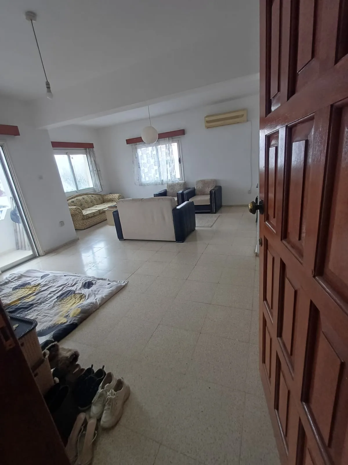 Möblierte Erdgeschosswohnung mit 3 Schlafzimmern in Hamitköy — £600/Monat