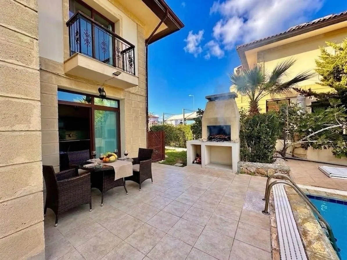 Furnished 3-Bedroom Villa with Private Pool in Karşıyaka — £1,500/month | C1-0159