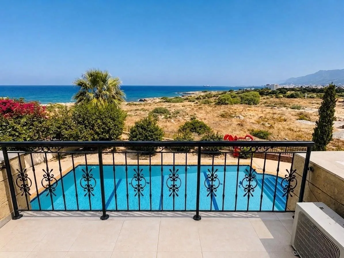 Furnished 3-Bedroom Villa with Private Pool in Karşıyaka — £1,500/month | C1-0159