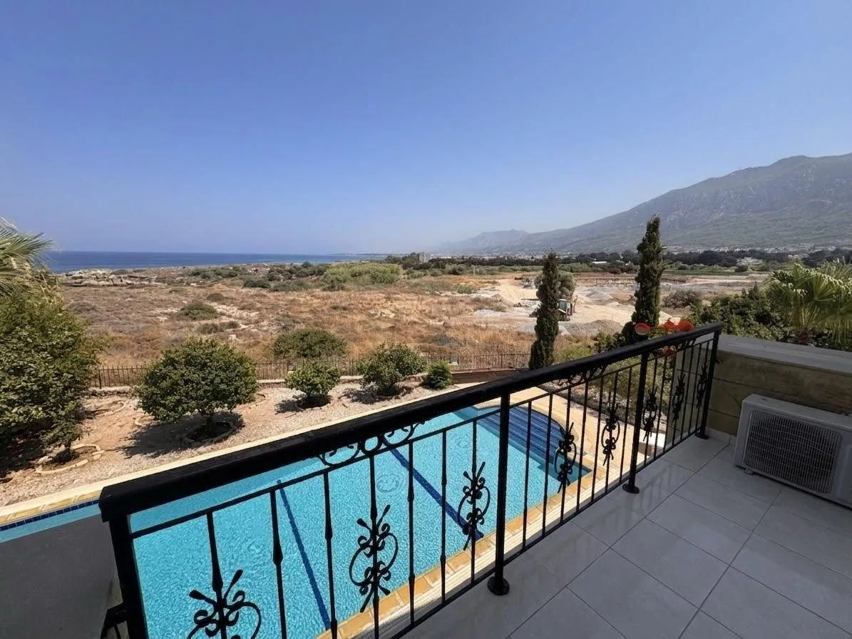 Furnished 3-Bedroom Villa with Private Pool in Karşıyaka — £1,500/month | C1-0159