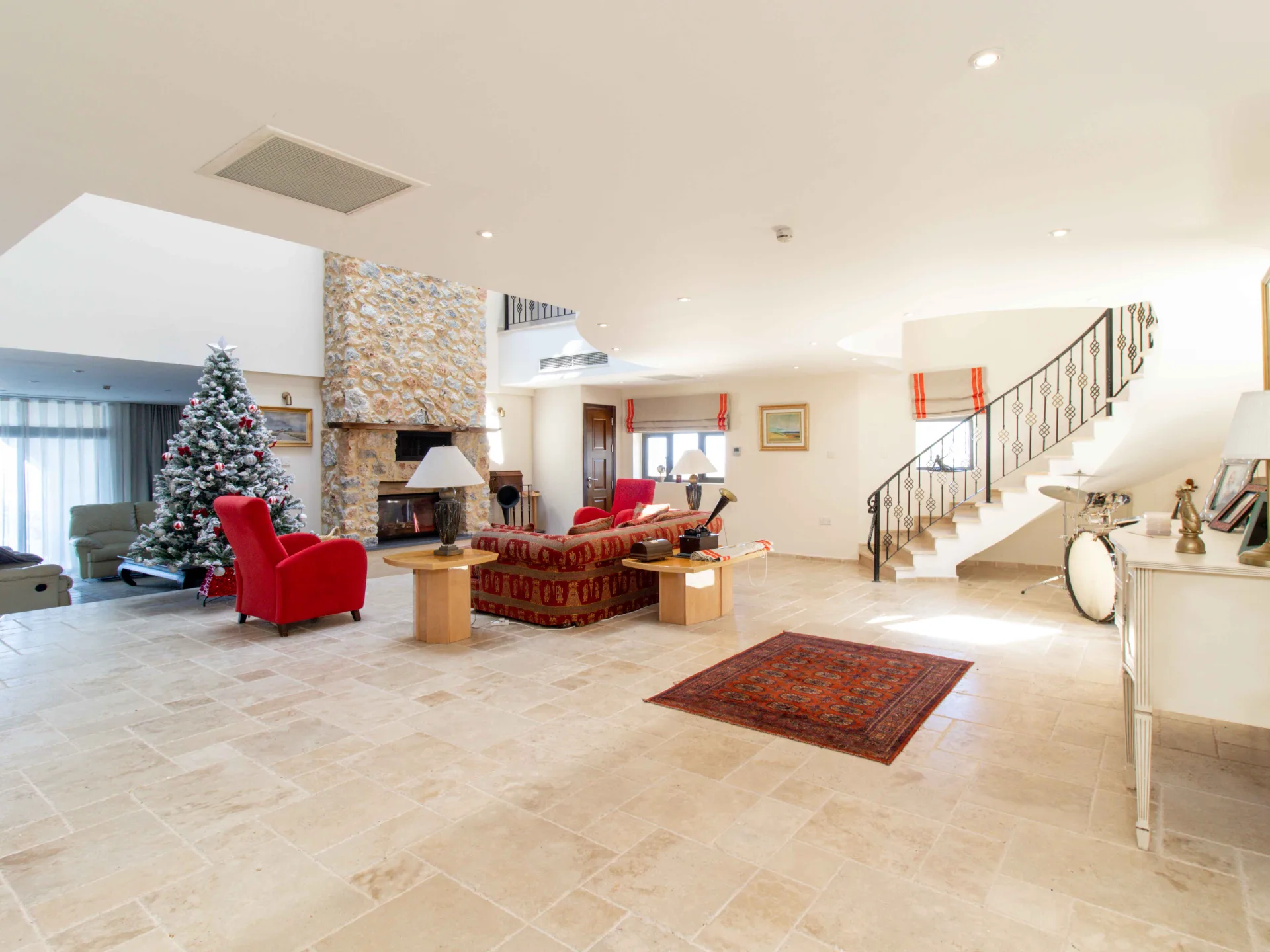 5-Bedroom Stone Villa with Infinity Pool in Arapköy