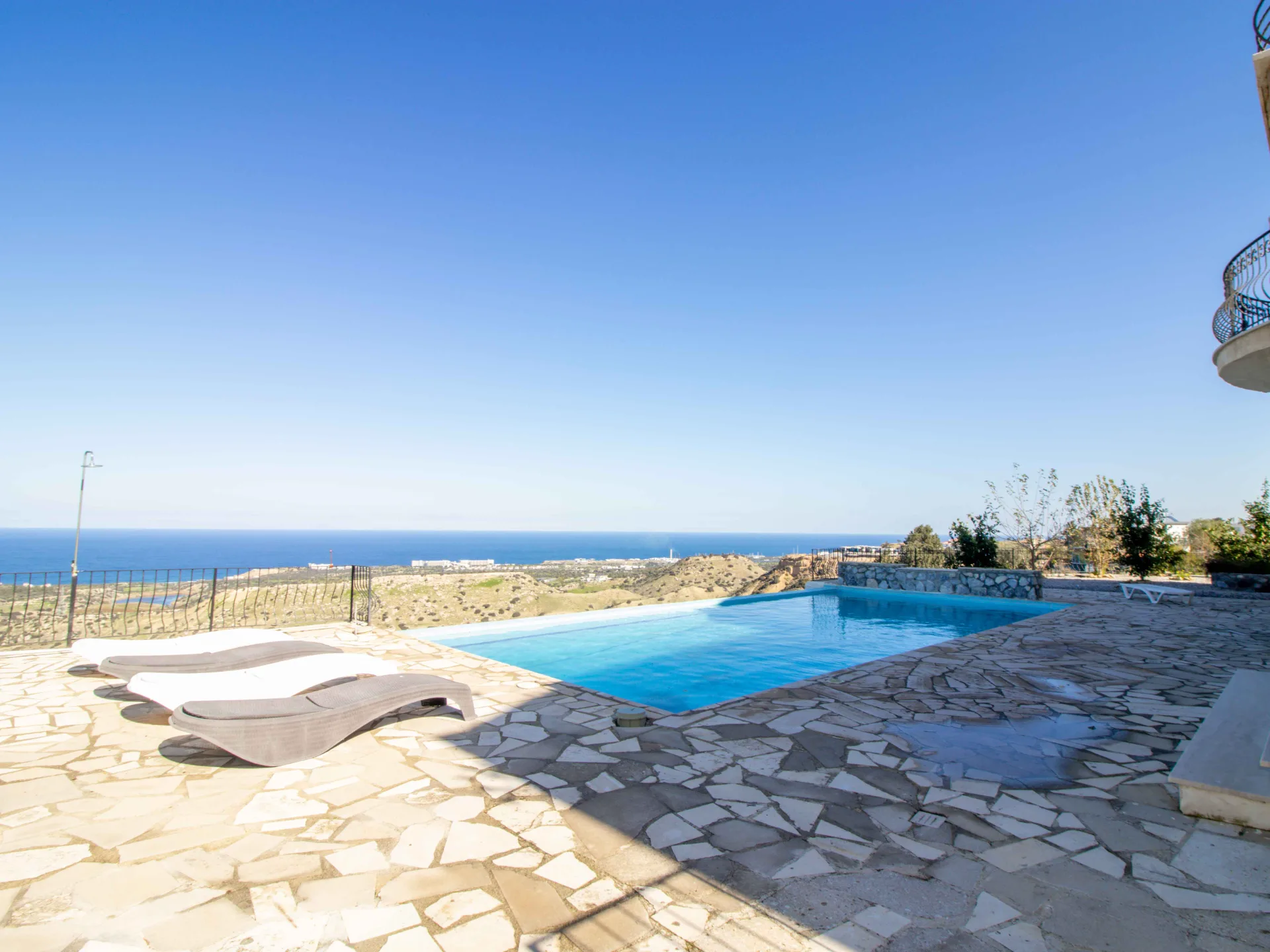 5-Bedroom Stone Villa with Infinity Pool in Arapköy