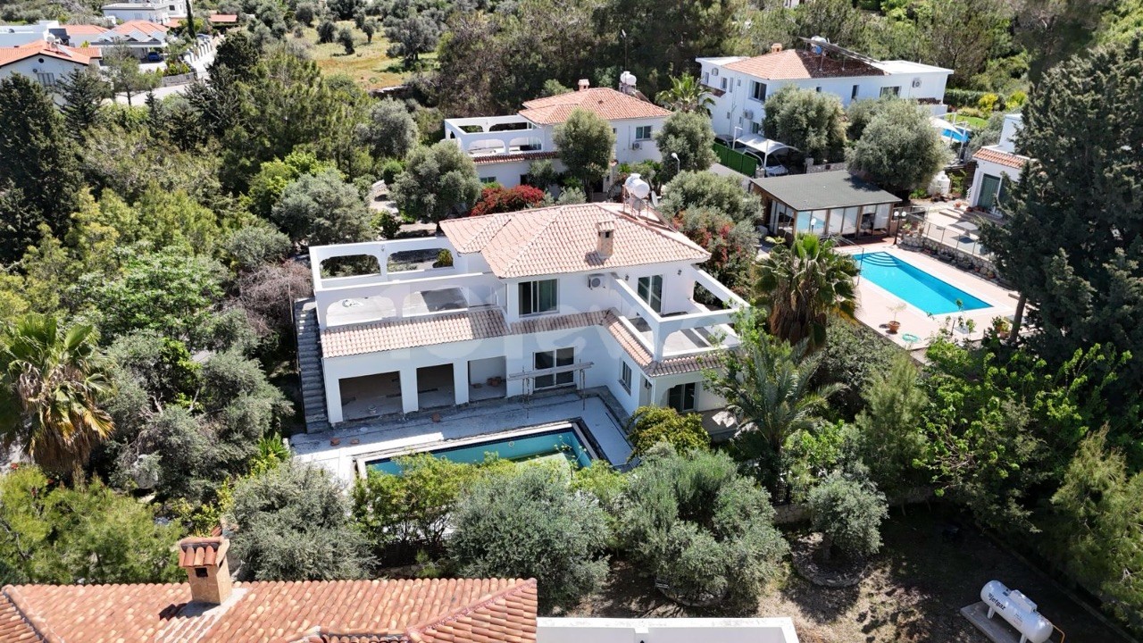 Luxury Private-Pool 4-Bedroom Villa in Ozanköy, Kyrenia
