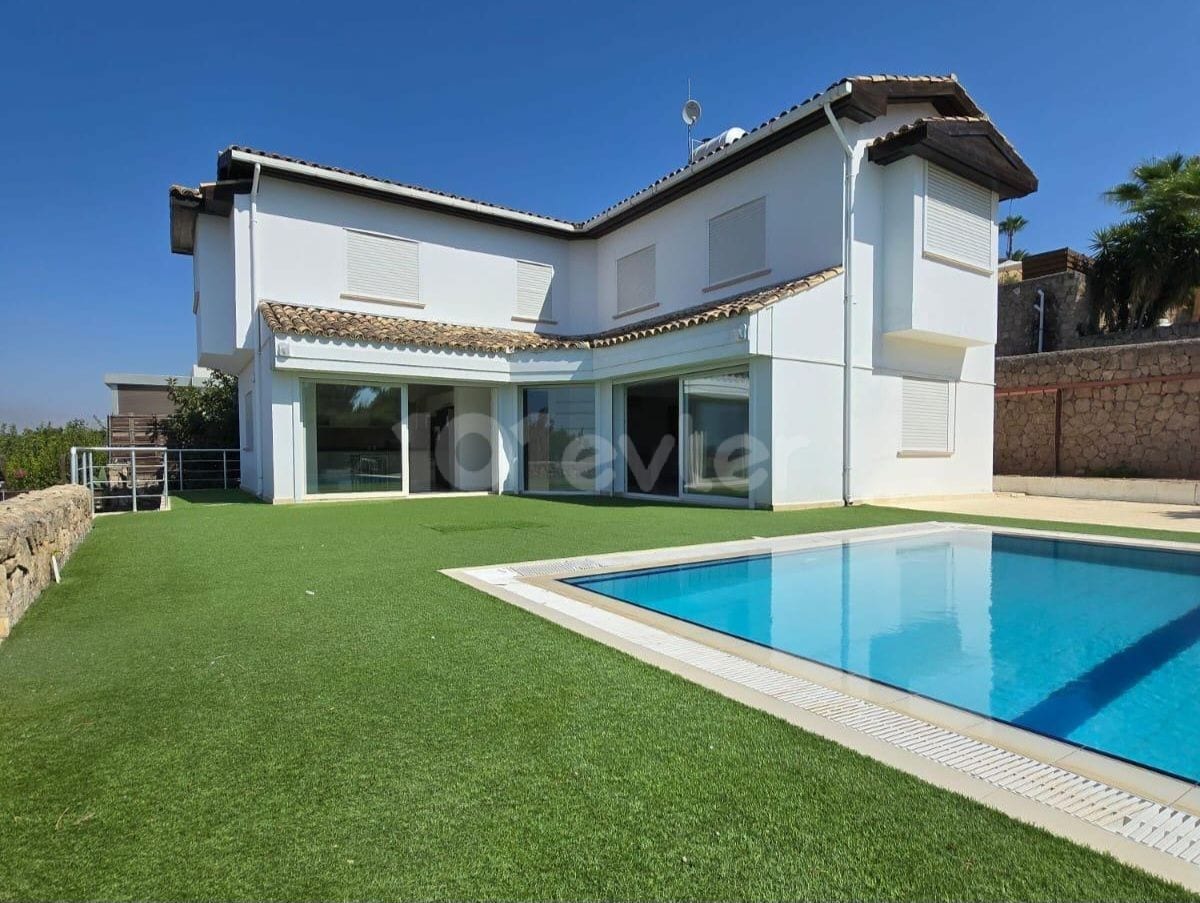 Çatalköy’de 5 Yatak Odalı Villa — Chapter One Realty
