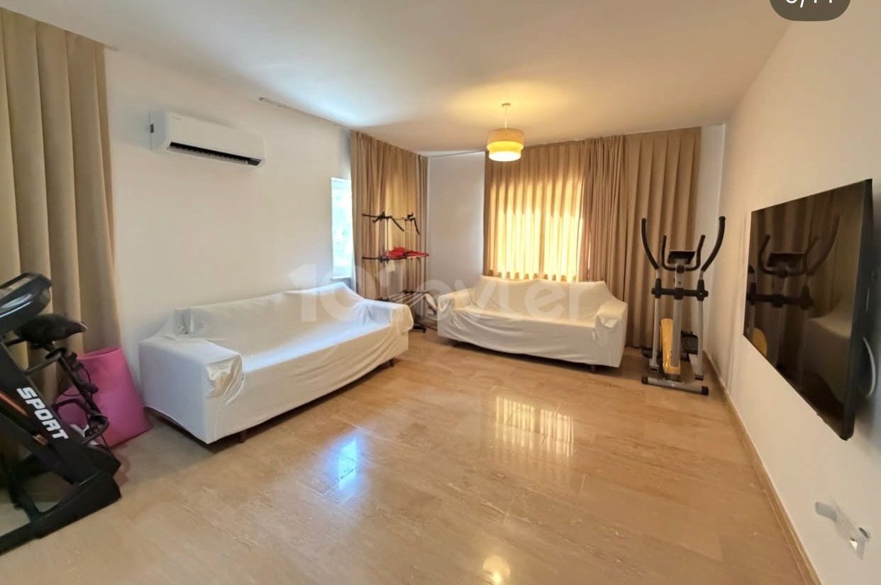 5-Schlafzimmer-Villa in Çatalköy — 9