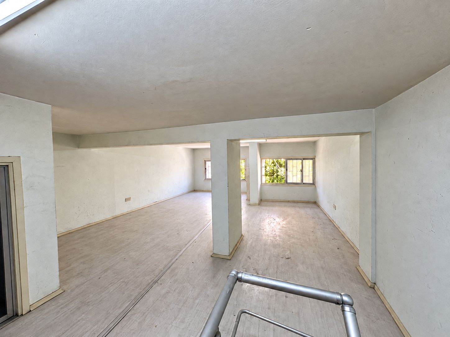 Stüdyo Ticari Gayrimenkul · Girne Center